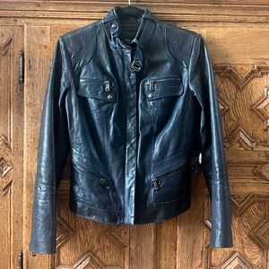 Fabulous rich navy blue Andrew Marc leather coat Sz S